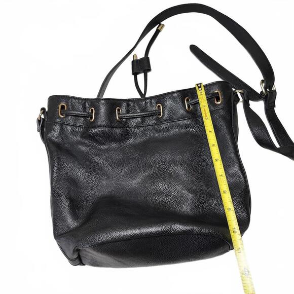Forever 21 Black Leather Bucket Bag with Adjustable Strap - Picture 8 of 9